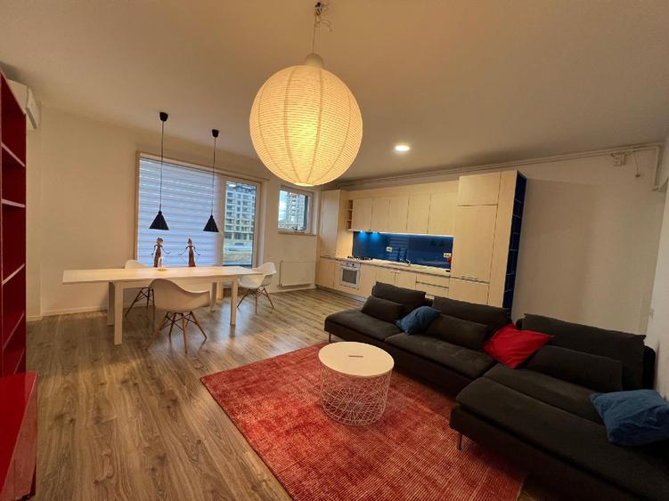 Apartament cu 3 camere decomandat în Floreasca