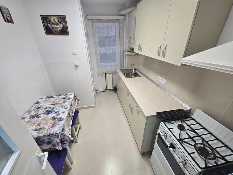 Garsonieră decomandată în Hipodrom 3