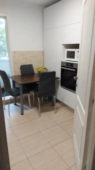 Apartament cu 2 camere decomandat în Torontalului