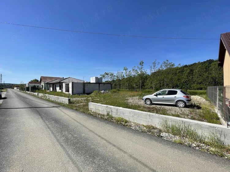 Casă cu 3 camere cu Teren 543 Mp în Botorogi