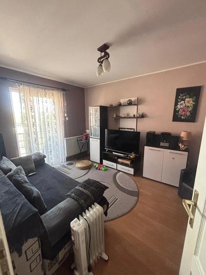 Apartament cu 3 camere decomandat în Sângeorgiu de Mureș