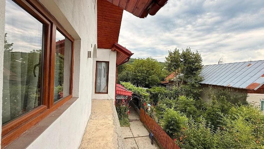Casă cu 3 camere cu Teren 2000 Mp în Gornet