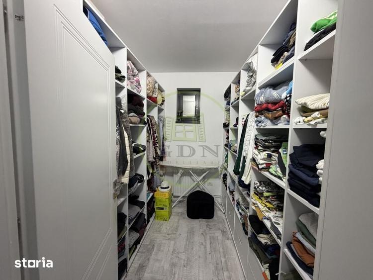 Casă cu 4 camere cu Teren 1142 Mp în Cârcea