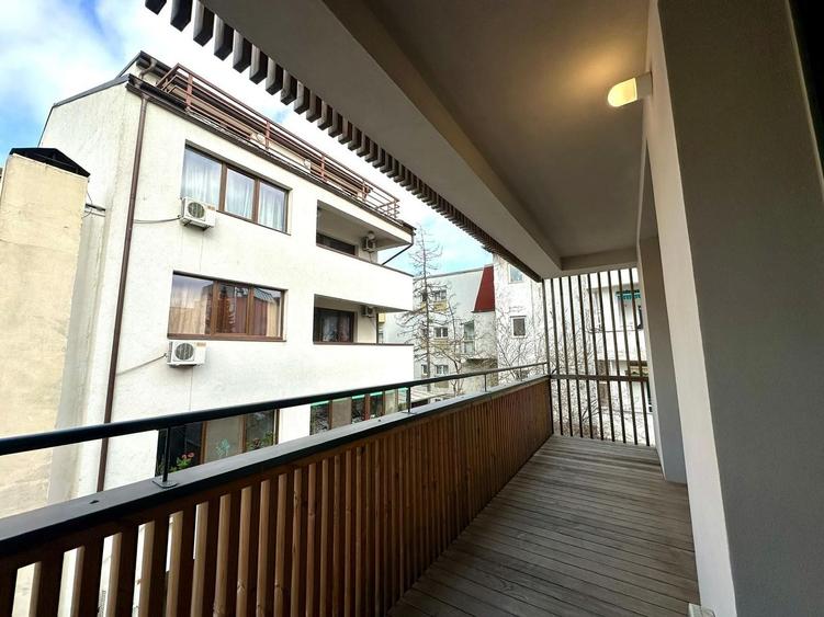 Apartament cu 3 camere decomandat în Dorobanți