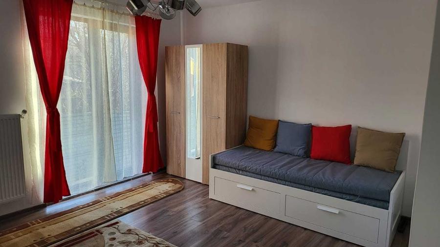 Garsonieră decomandată în Fundeni