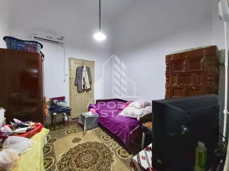 Apartament 3 camere cu vedere si balcon spre Piata Catedralei - 4