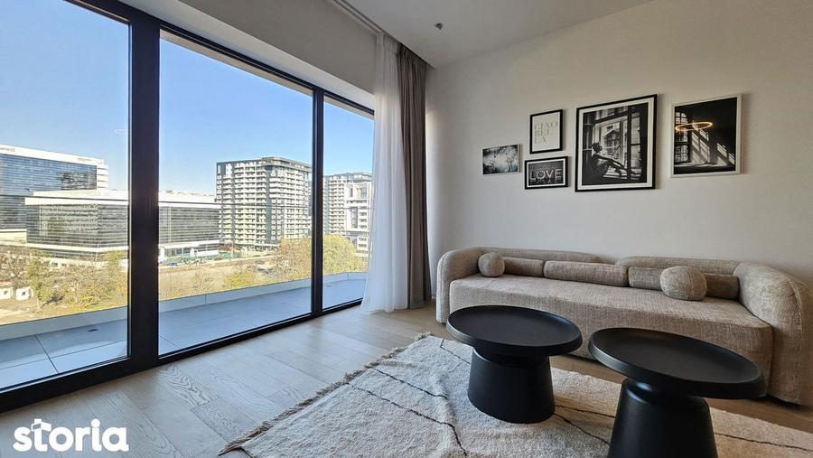 Apartament cu 3 camere, mobilat în Tei