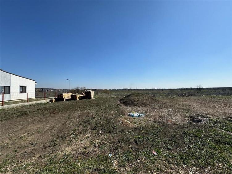 Teren Construcții intravilan de 417 mp, în Exterior Nord