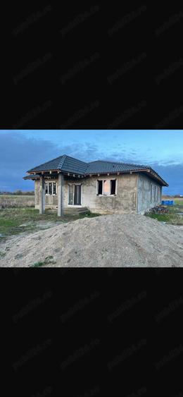 Casă cu 3 camere cu Teren 620 Mp în Cionchești
