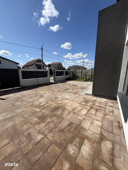 Casă cu 5 camere decomandat cu Teren 586 Mp în Slătioara