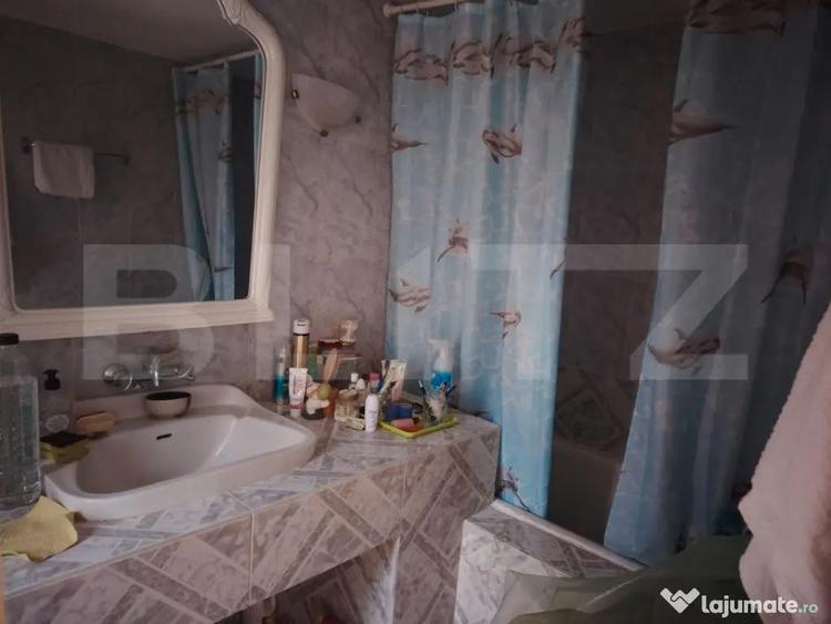 Casă cu 4 camere cu Teren 347 Mp în George Enescu