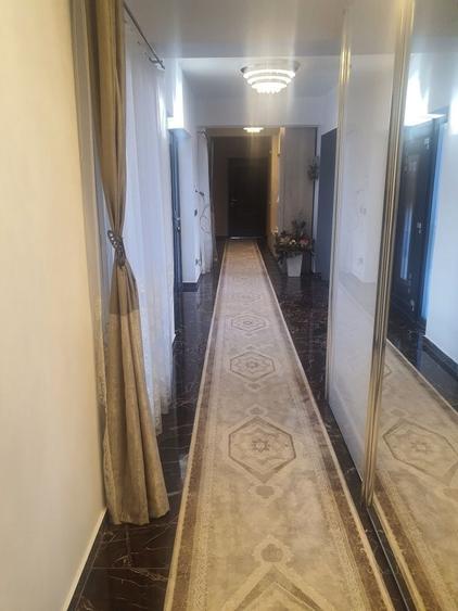 Casă cu 4 camere decomandat în Viile Satu Mare