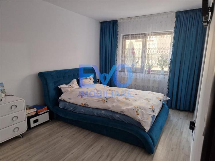 Apartament cu 3 camere semidecomandat în Valea Lupului