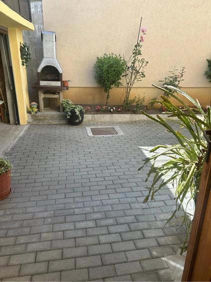 Casă cu 4 camere cu Teren 200 Mp în Reșița