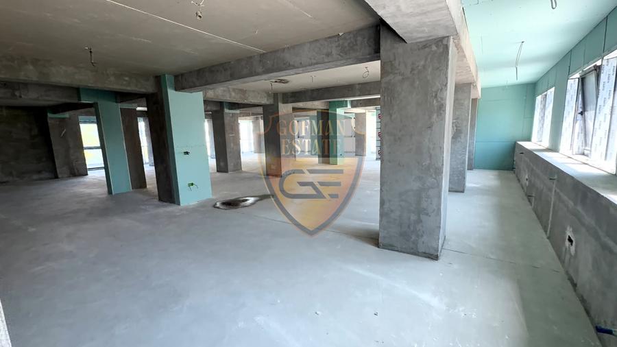 Spațiu comercial, de 920 mp, în Tomis Nord