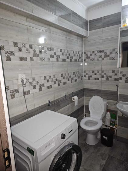 Apartament cu 2 camere decomandat în Micro 17