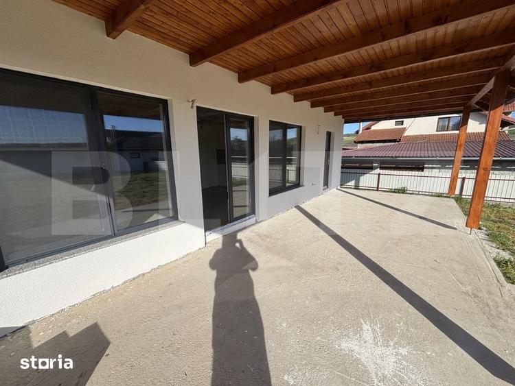Casă cu 3 camere cu Teren 1300 Mp în Sud