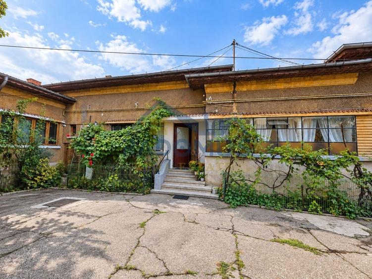 Casă individuală cu 3 camere cu Canalizare în Mihai Bravu