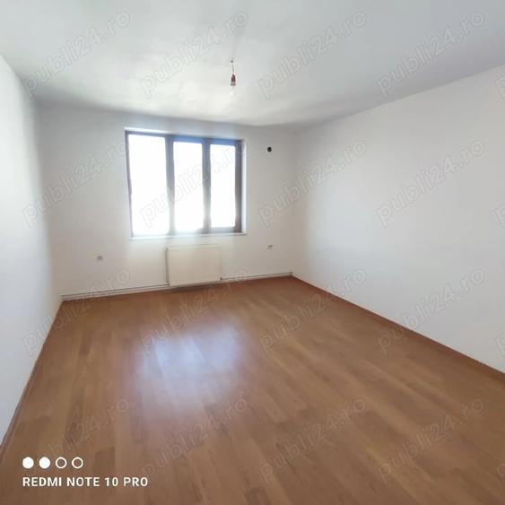 Casă cu 6 camere în Central