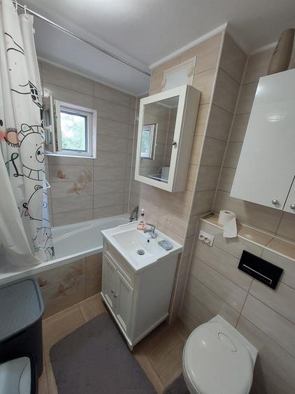 Apartament cu 3 camere decomandat în Kiriac