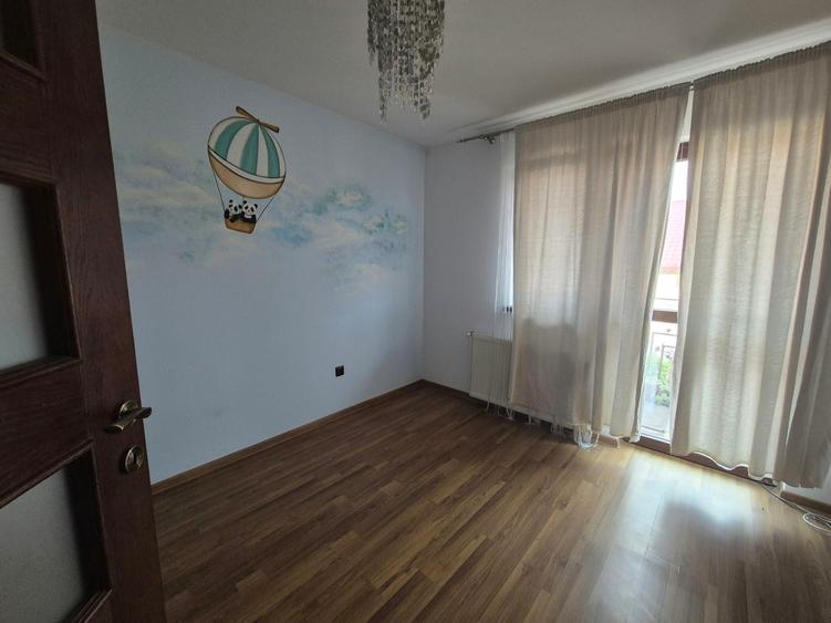 Duplex cu 4 camere cu Teren 200 Mp în Sfântu Ilie