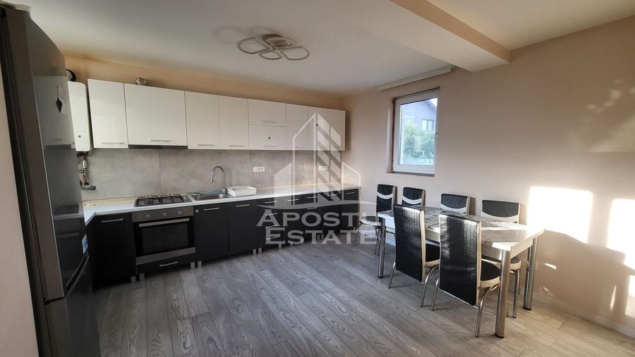 Duplex cu 4 camere cu Canalizare în Urseni