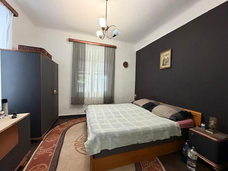 Casă individuală cu 3 camere cu Canalizare în Iancului