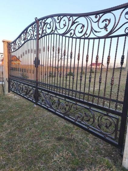 Casa finisata, teren 2500mp, Marginea - 8