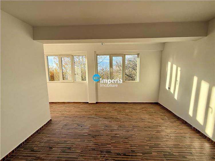 Casă cu 3 camere cu Teren 800 Mp în Curături