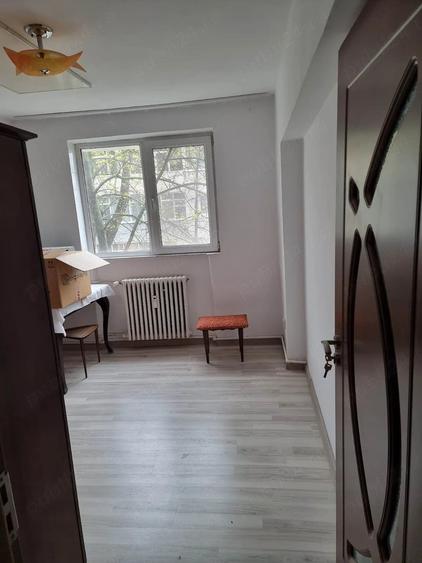 Vand apartament 4 cam in Galati - 3