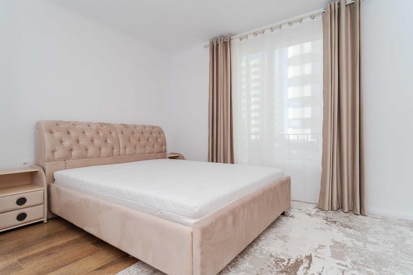 Apartament cu 3 camere semidecomandat, mobilat în Copou