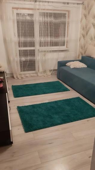 Apartament cu 2 camere decomandat în Micro 5