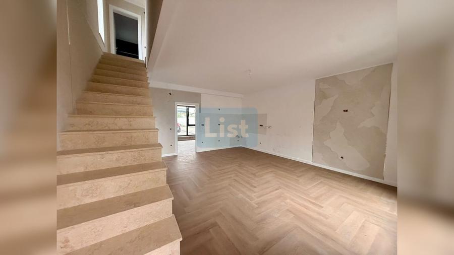 Casă individuală cu 4 camere cu Teren 157 Mp în Exterior Nord