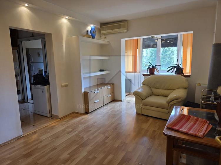 Apartament cu 2 camere semidecomandat în Lizeanu