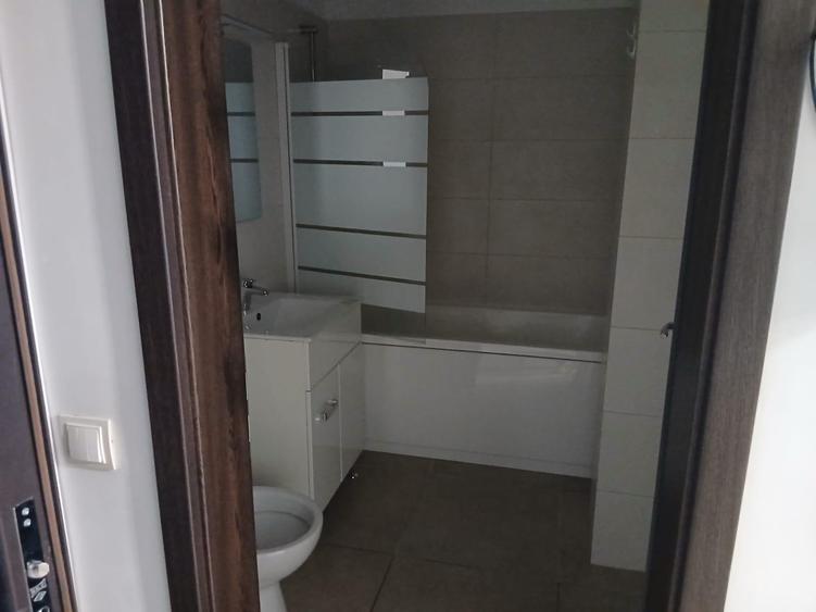 Apartament cu 2 camere semidecomandat, mobilat în Sud-Est