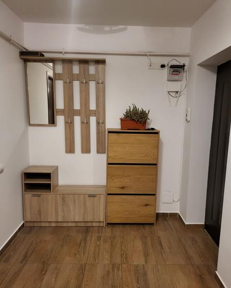Apartament cu 2 camere decomandat în Bratia din Deal