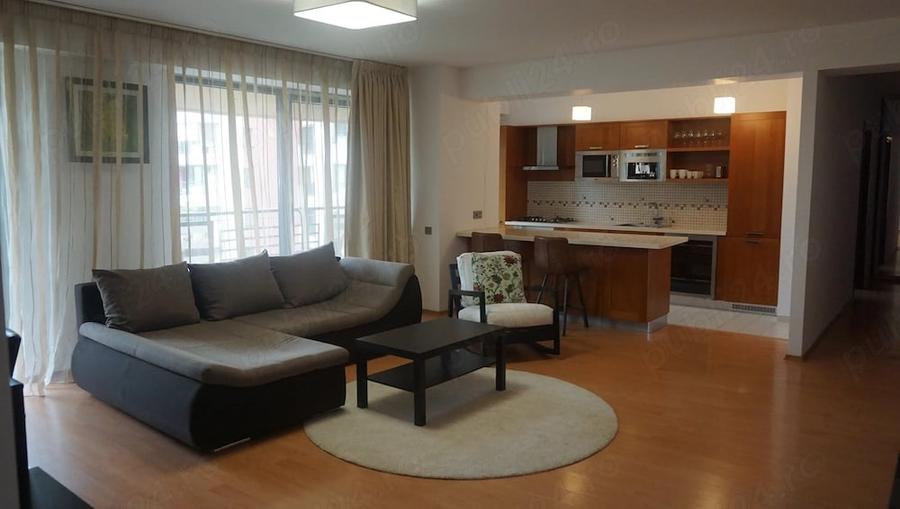 Apartament cu 3 camere semidecomandat în Parcul Circului