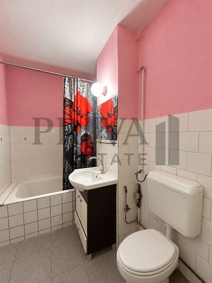 Apartament cu 3 camere decomandat, mobilat în Bucovina