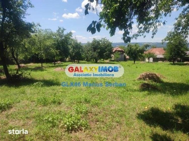 Teren de 4700 mp, în Izvoarele