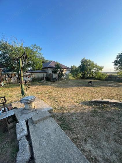 Casă cu 3 camere cu Teren 800 Mp în Fundeni
