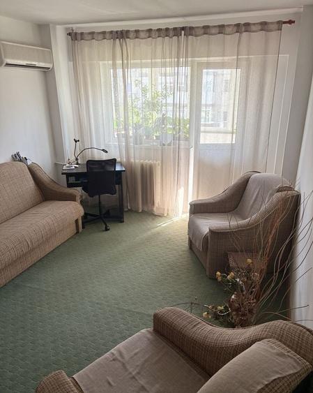 Apartament cu 3 camere decomandat, mobilat în Valea Ialomiței
