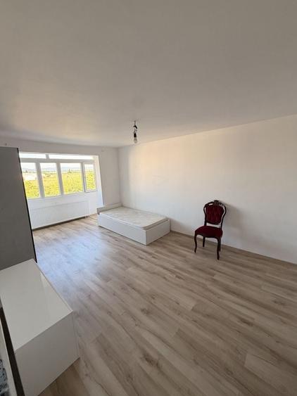 Apartament cu 2 camere decomandat în Craiter