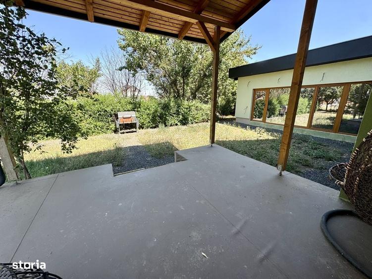 Casă cu 4 camere cu Teren 500 Mp în Central