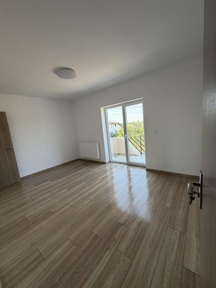 Casă cu 4 camere în Corbeanca