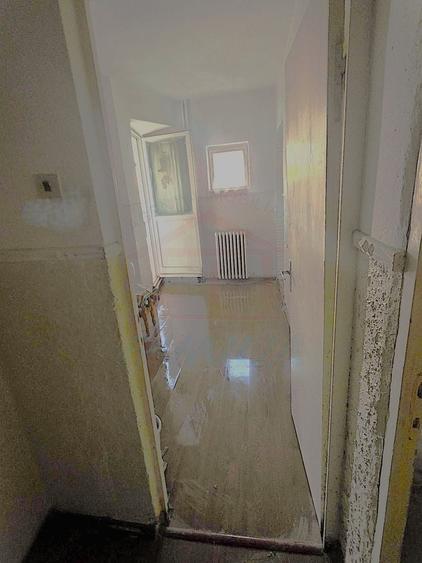 Apartament cu 2 camere decomandat în