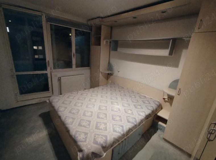 Apartament cu 3 camere nedecomandat în Titan