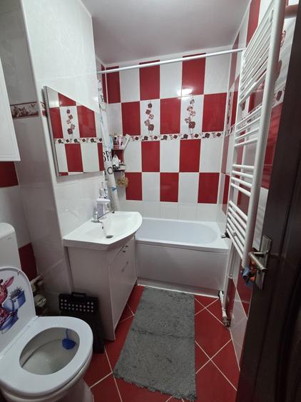 Garsonieră decomandată în Ozana