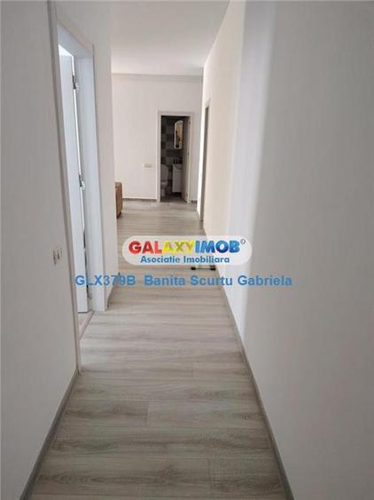 Apartament cu 3 camere semidecomandat, mobilat în Est