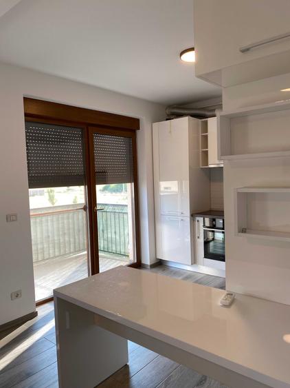 Apartament cu 2 camere decomandat, mobilat în Dumbrăvița