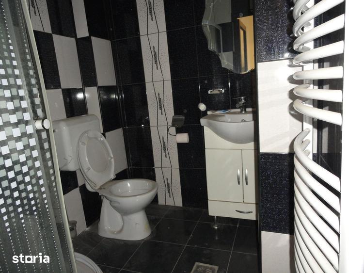 Spațiu comercial, de 70 mp, în Central